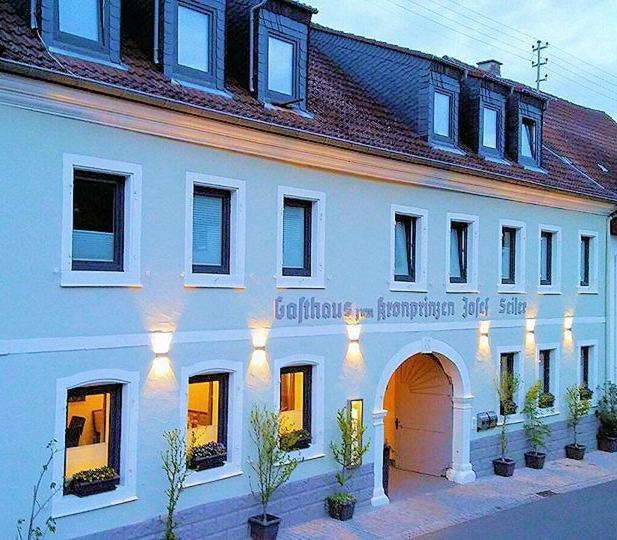 Zum Kronprinzen Hotel Garni Weyher Esterno foto
