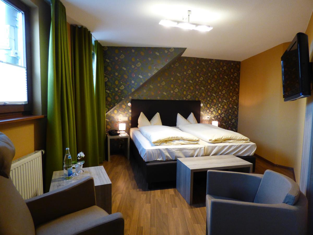 Zum Kronprinzen Hotel Garni Weyher Esterno foto